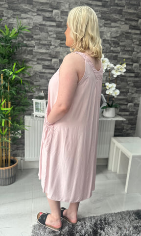 Made In Italy Hannah Crotchet Detail Pocket Dress - Light Pink