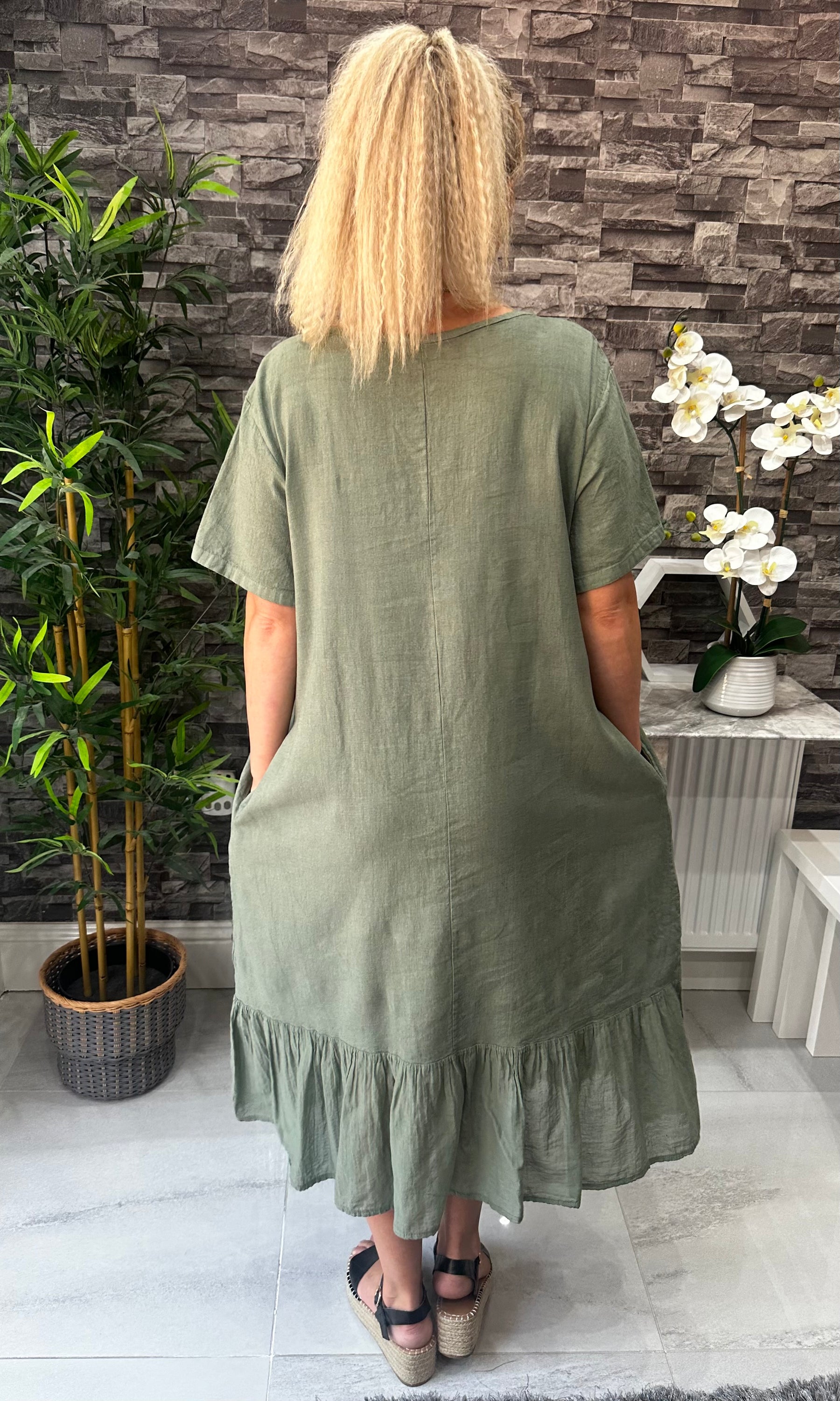 Made In Italy Freya Linen Pocket Dress - Khaki Green