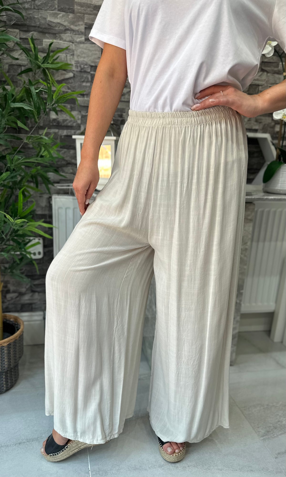 Made In Italy Chloe Palazzo Trousers - Beige