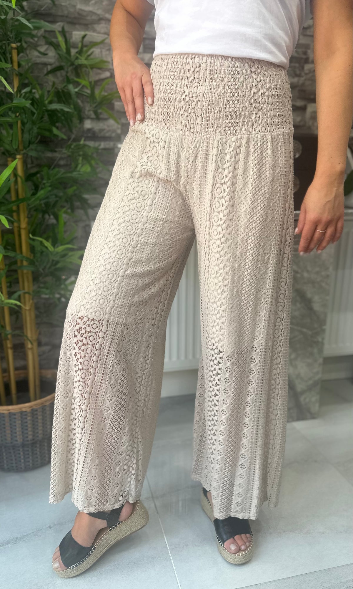 Made In Italy Rhianna Crotchet Trousers - Beige