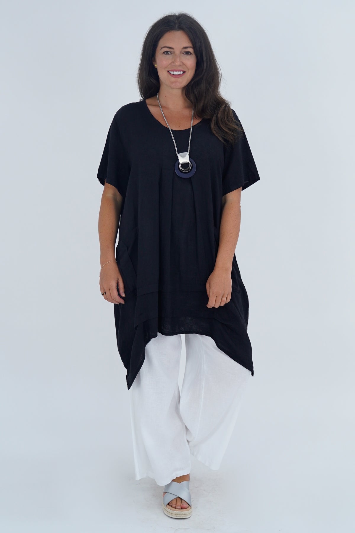 Made In Italy Florence Linen Tunic Top - Black
